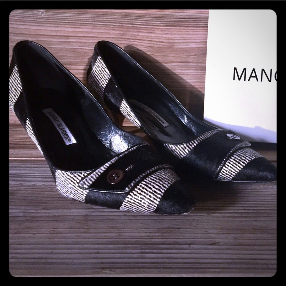 Manolo Blahnik Kitten Heels Pumps Shoes, 8.5-9